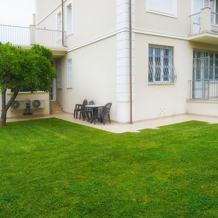 Residence Deamarina Marina di Massa Exteriér fotografie