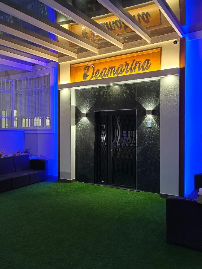 Residence Deamarina Marina di Massa Exteriér fotografie
